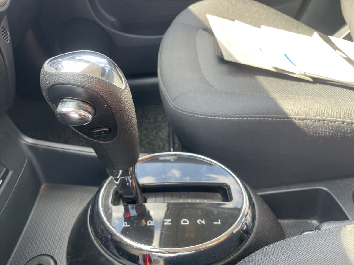 2011 Hyundai i20 - 16