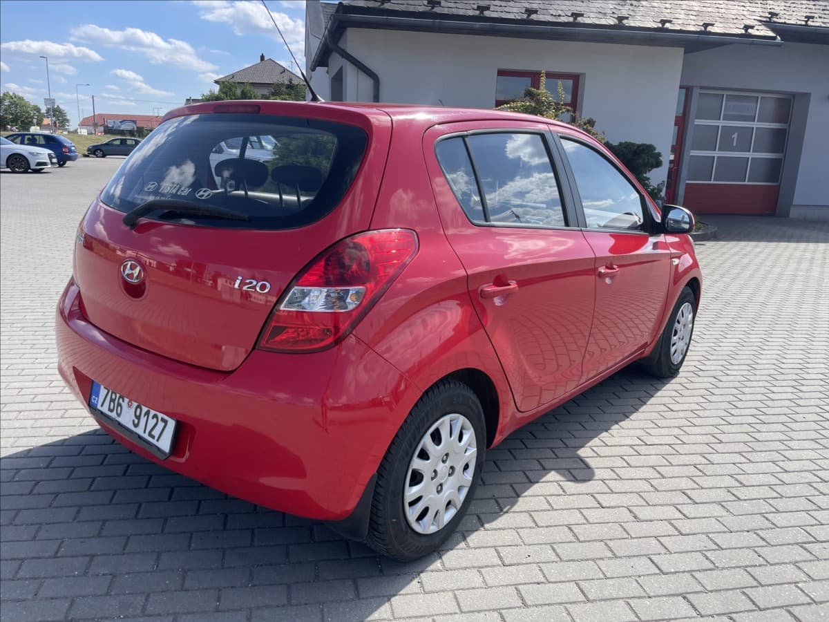 2011 Hyundai i20 - 4