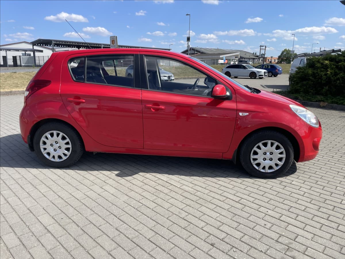 2011 Hyundai i20 - 5