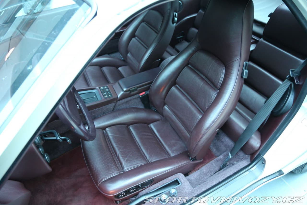 1988 Porsche 928 - 13