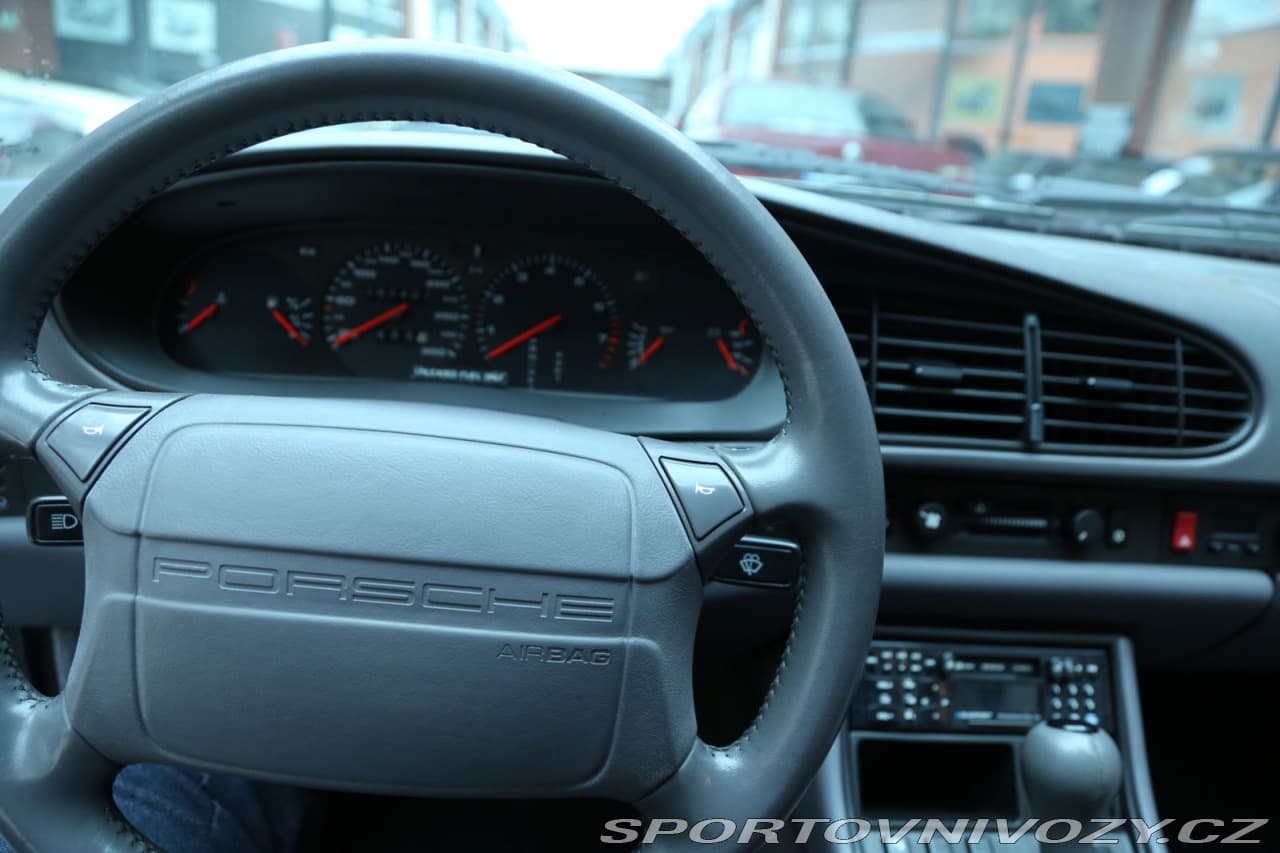1992 Porsche 968 - 12