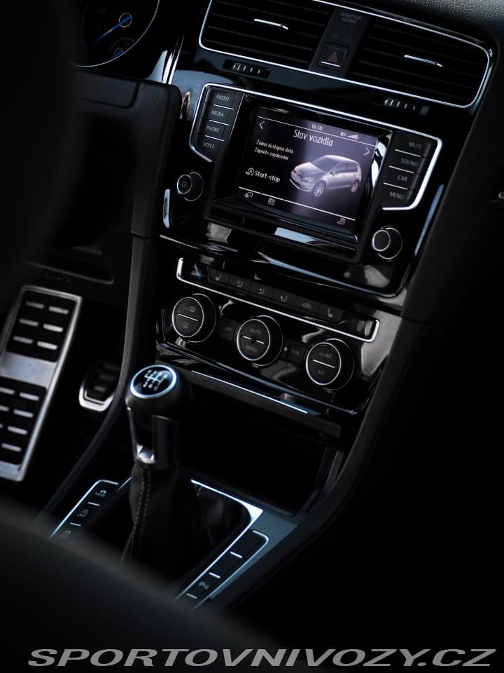 2014 Volkswagen GOLF - 15