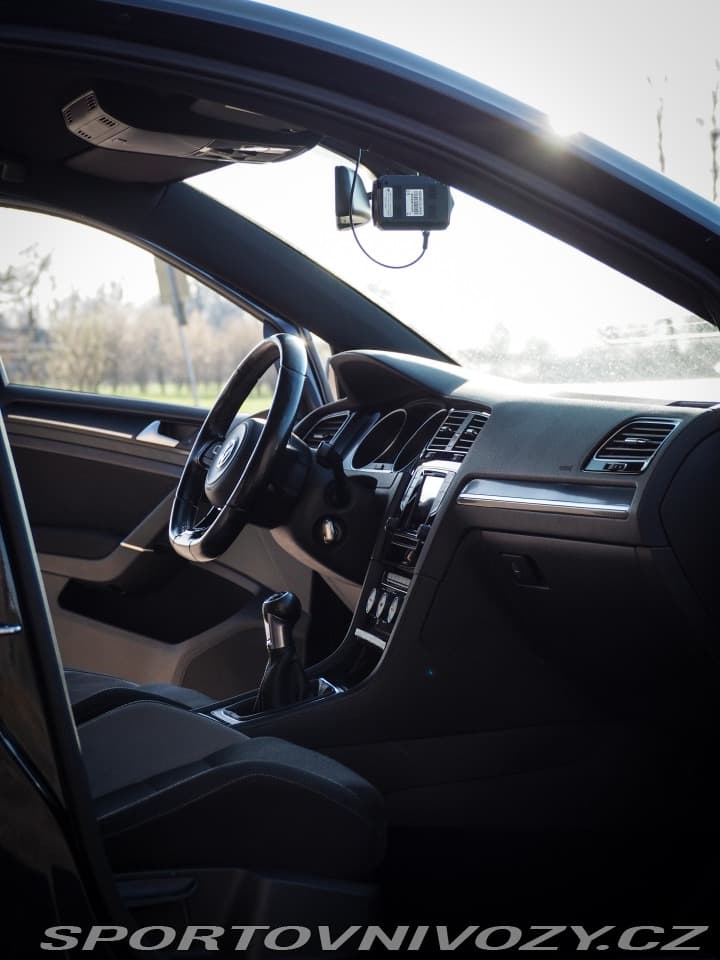 2014 Volkswagen GOLF - 16