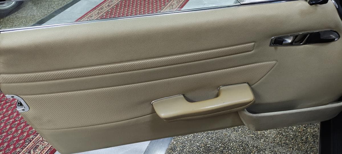 1986 Mercedes-Benz SL - 12