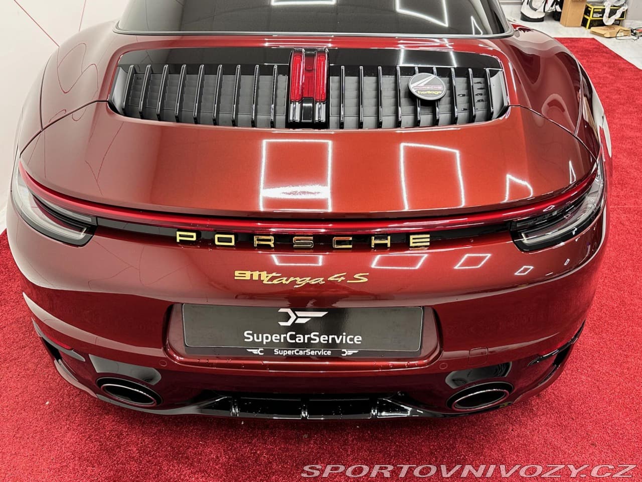 2021 Porsche 911 - 16