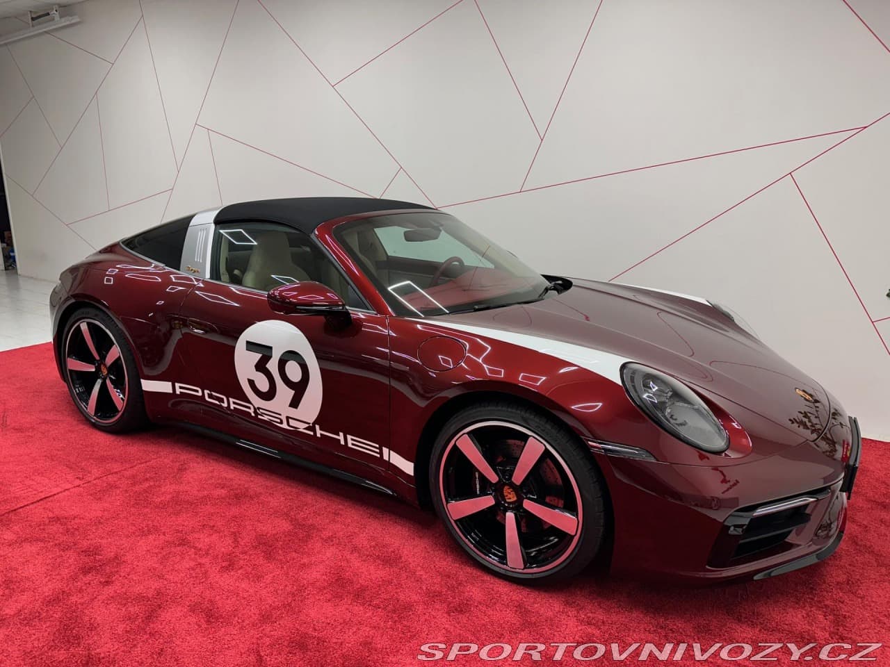 2021 Porsche 911 - 6