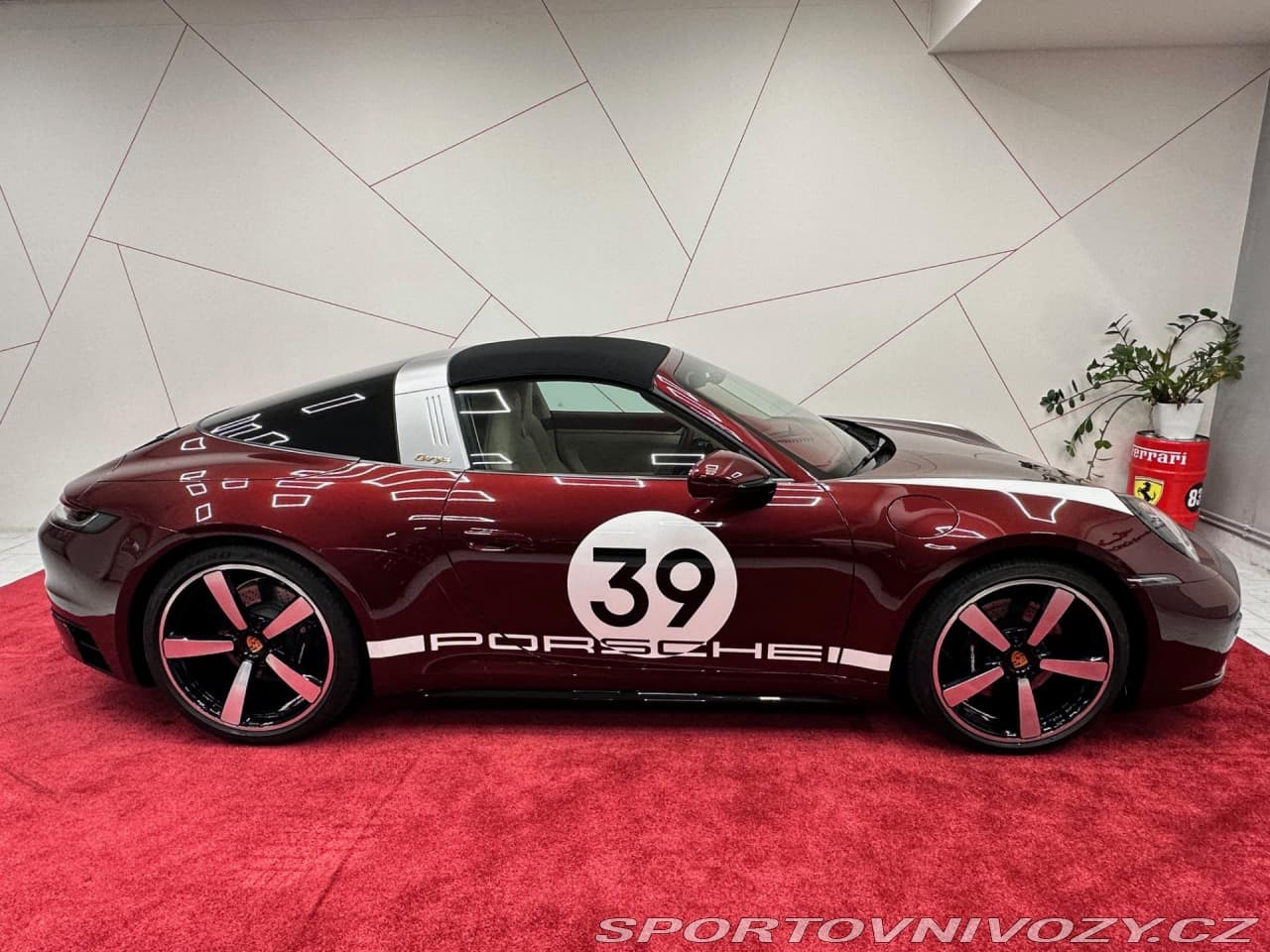2021 Porsche 911 - 9