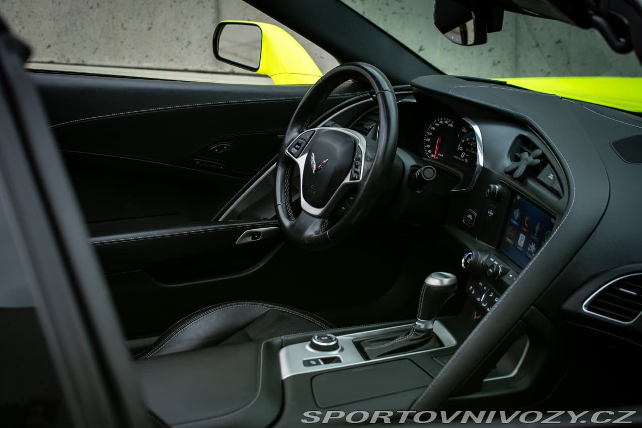 2014 Chevrolet CORVETTE - 7
