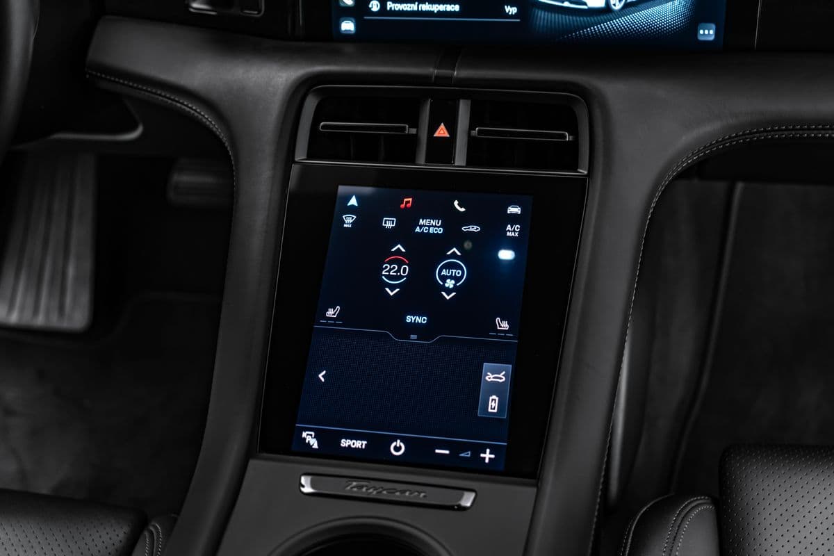 2021 Porsche Taycan - 57