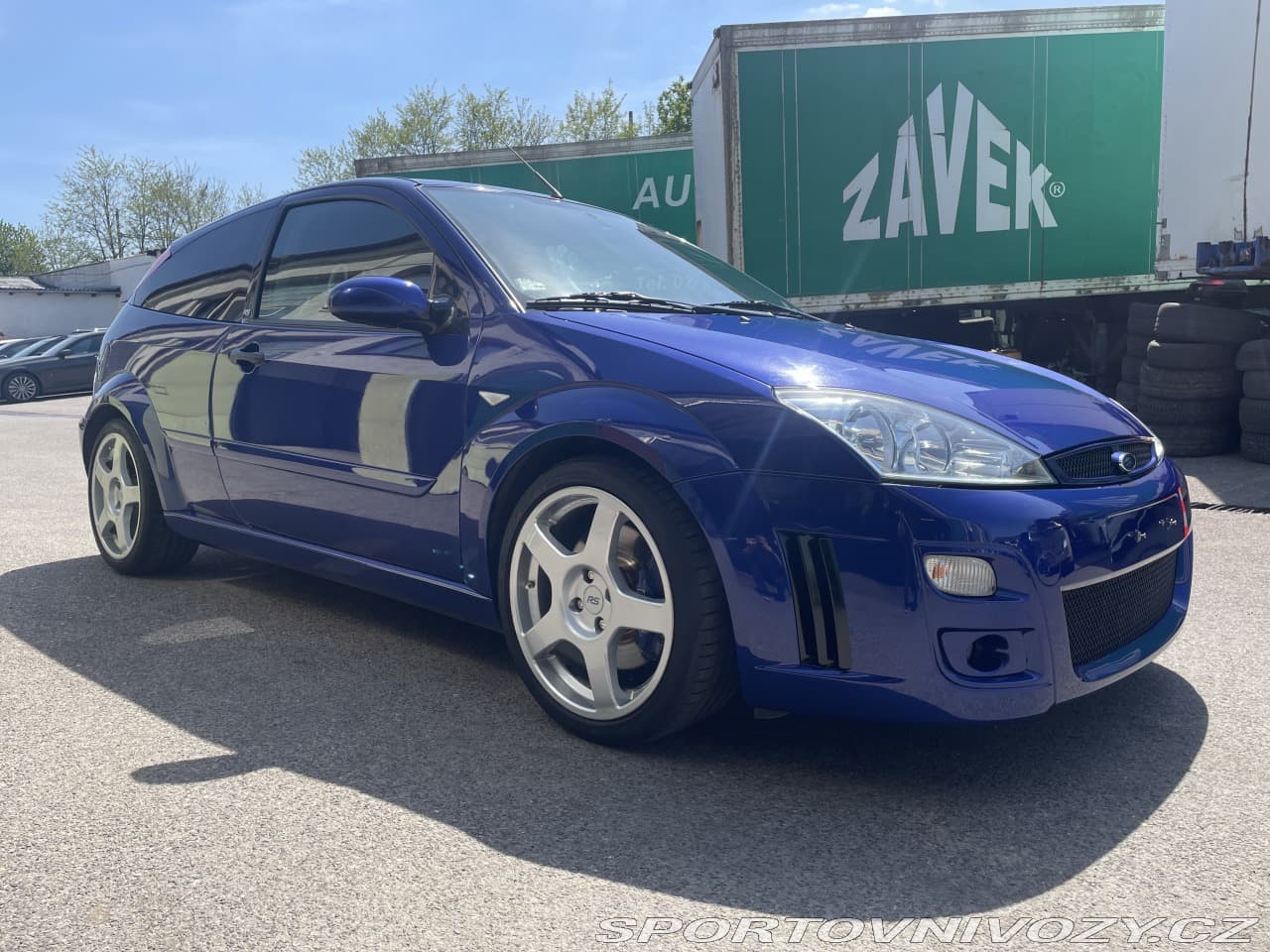2003 Ford FOCUS - 2