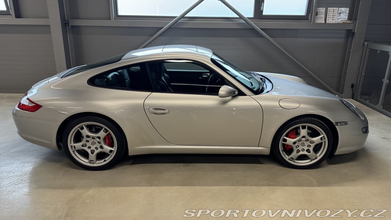 2005 Porsche 911 - 10