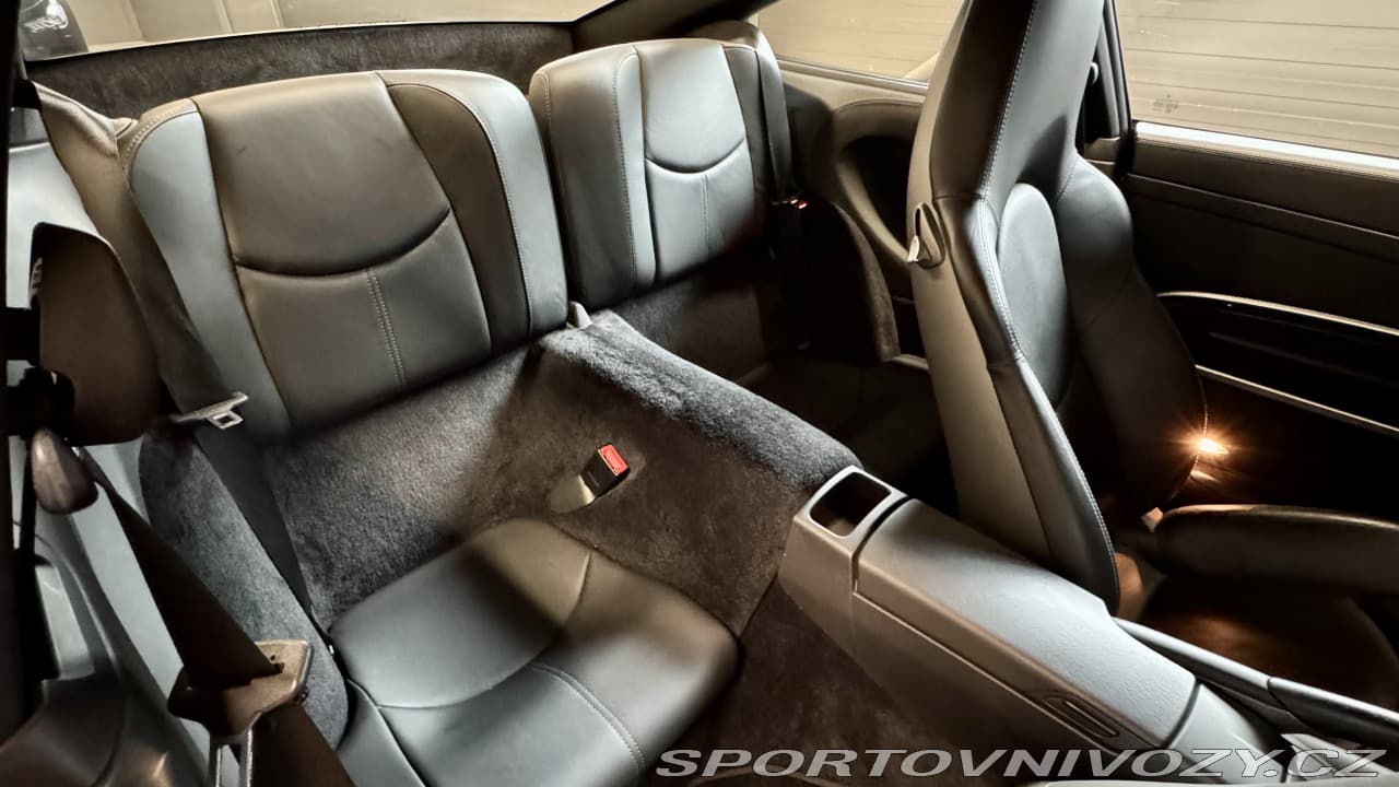 2005 Porsche 911 - 13