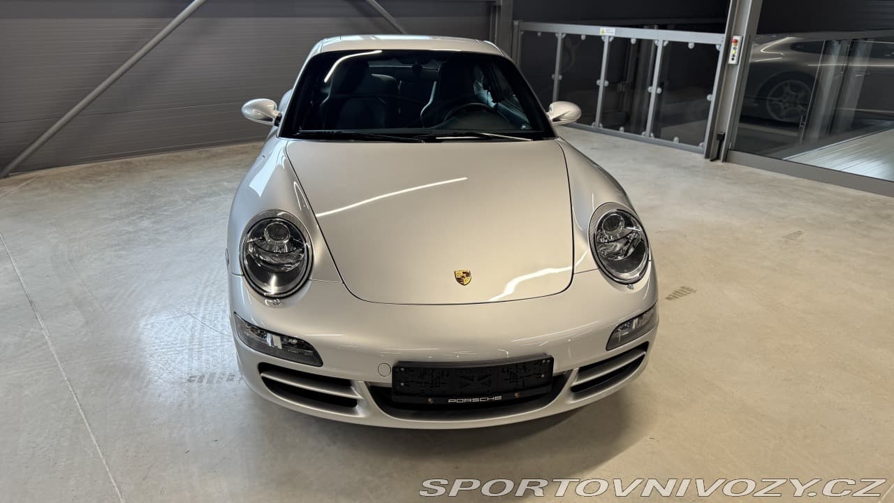 2005 Porsche 911 - 2