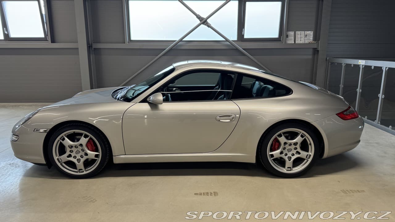 2005 Porsche 911 - 4