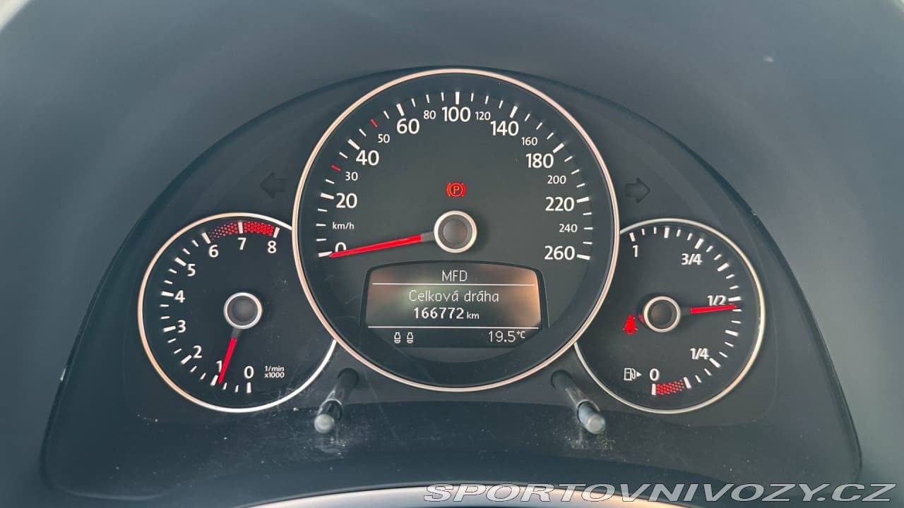 2012 Volkswagen BEETLE - 16