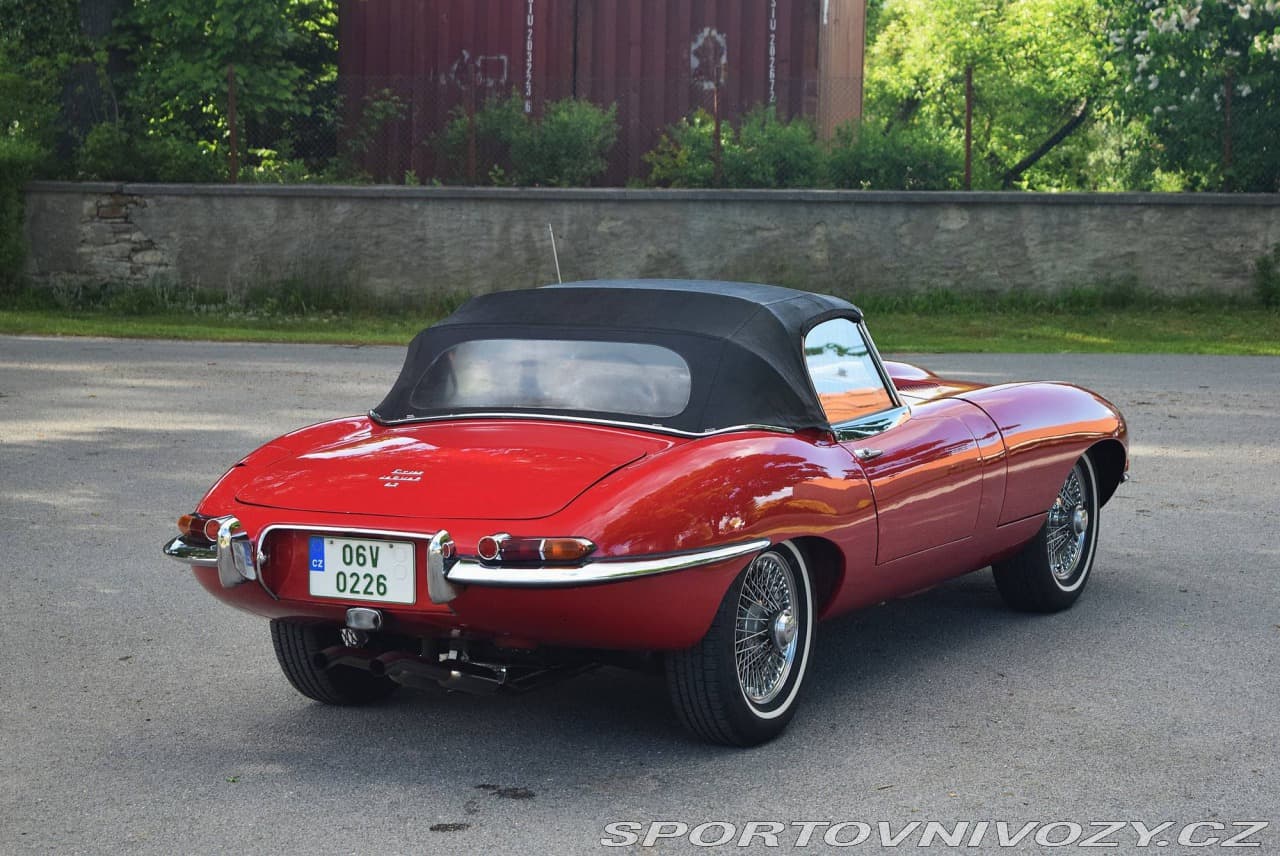 1968 Jaguar E-TYPE - 10