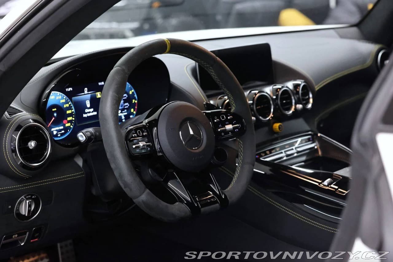 2020 Mercedes-Benz Ostatní - 31