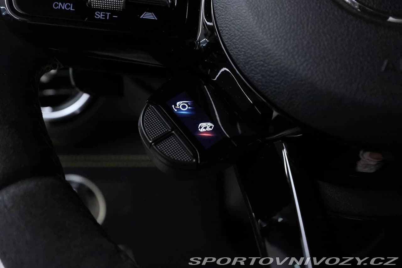 2020 Mercedes-Benz Ostatní - 33