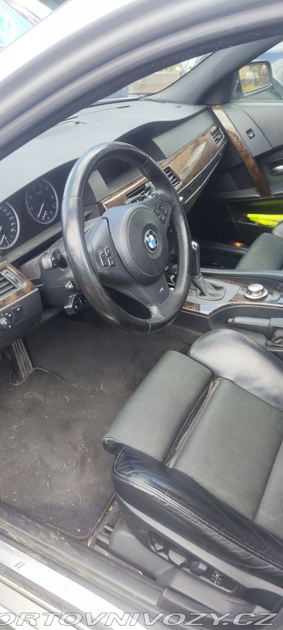 BMW 5 E60 545i