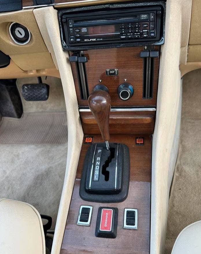1981 Mercedes-Benz SL - 11