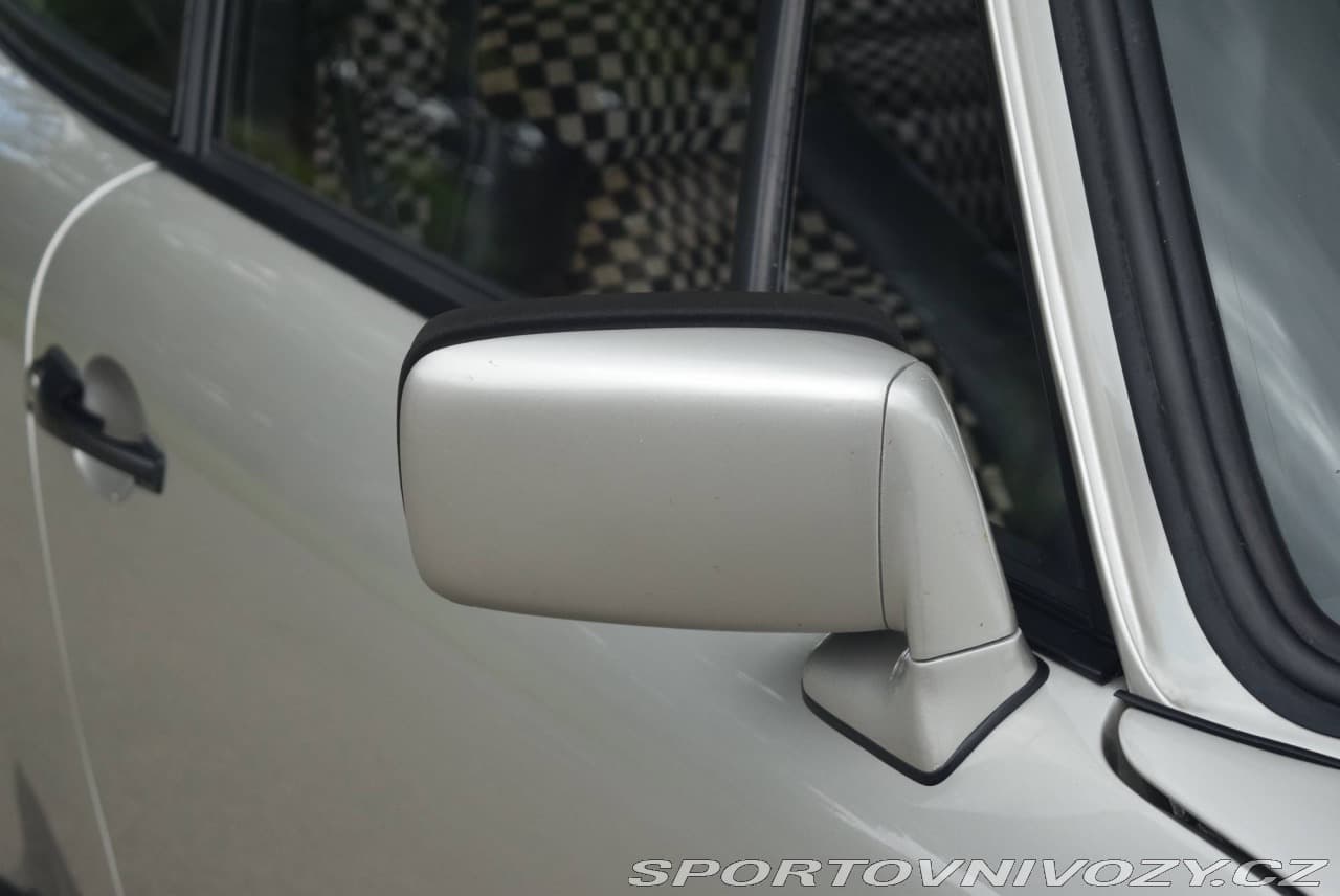 1982 Porsche 911 - 19