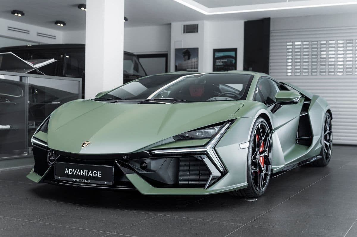 2024 Lamborghini REVUELTO