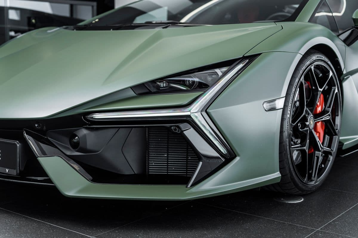 2024 Lamborghini REVUELTO - 13