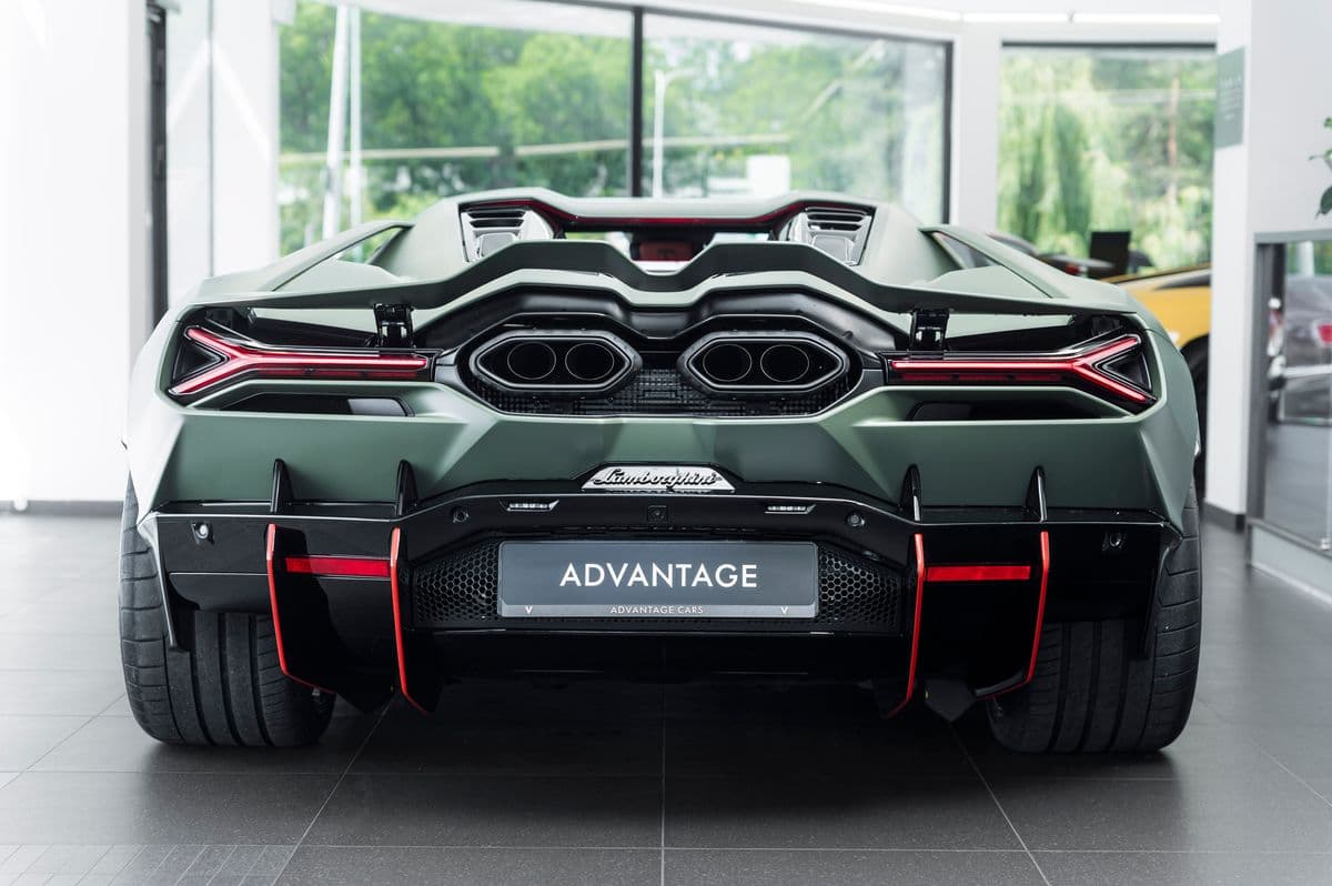 2024 Lamborghini REVUELTO - 3
