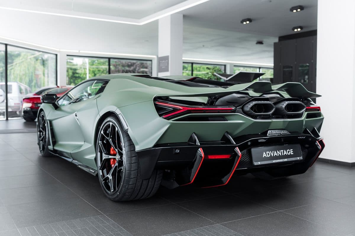 2024 Lamborghini REVUELTO - 4