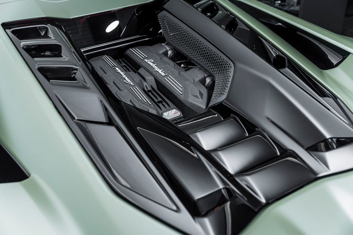 2024 Lamborghini REVUELTO - 7