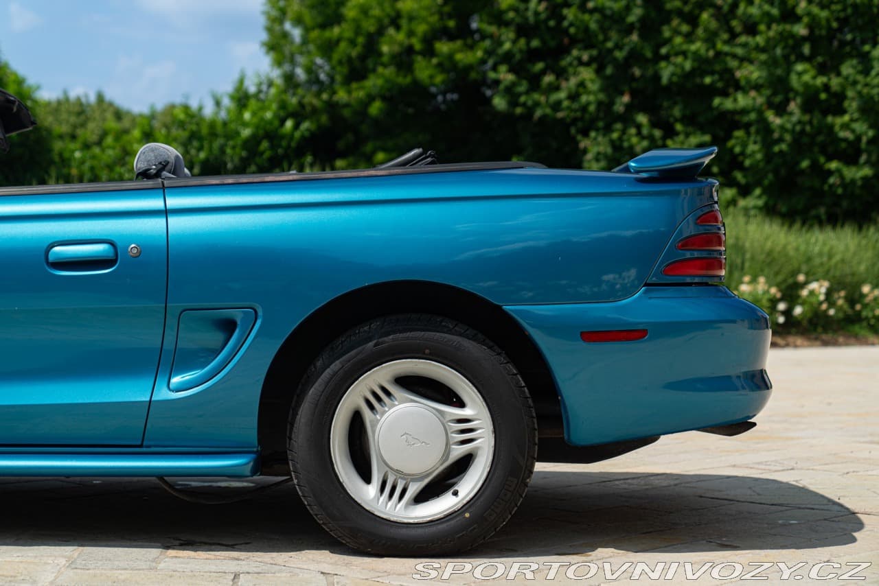 1994 Ford MUSTANG - 18
