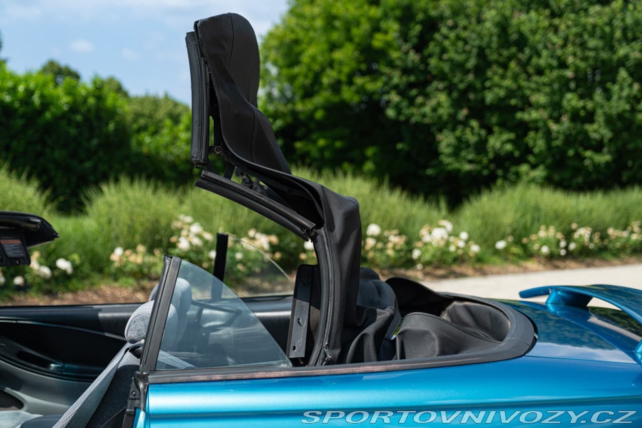 1994 Ford MUSTANG - 20