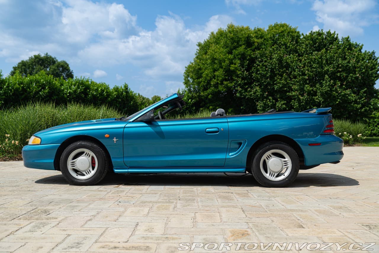 1994 Ford MUSTANG - 8