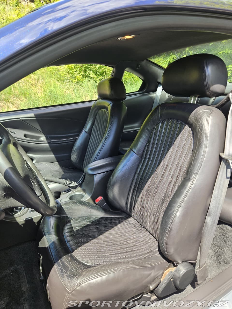 2001 Ford MUSTANG - 12