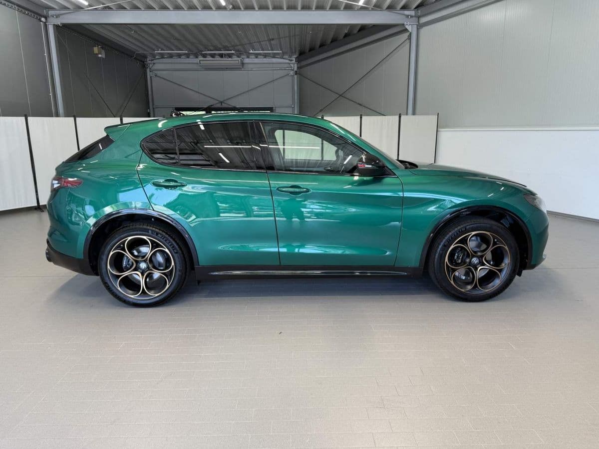 2025 Alfa Romeo STELVIO - 5