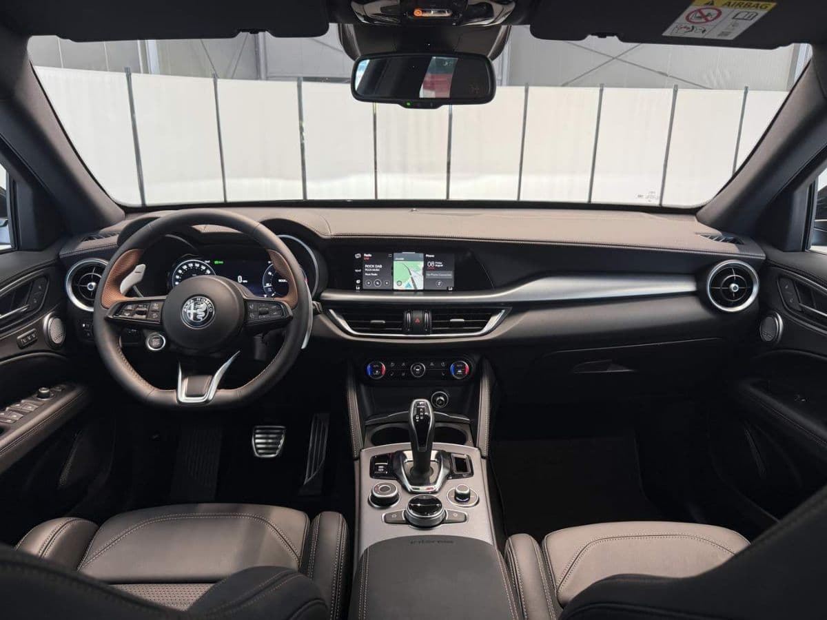 2025 Alfa Romeo STELVIO - 7