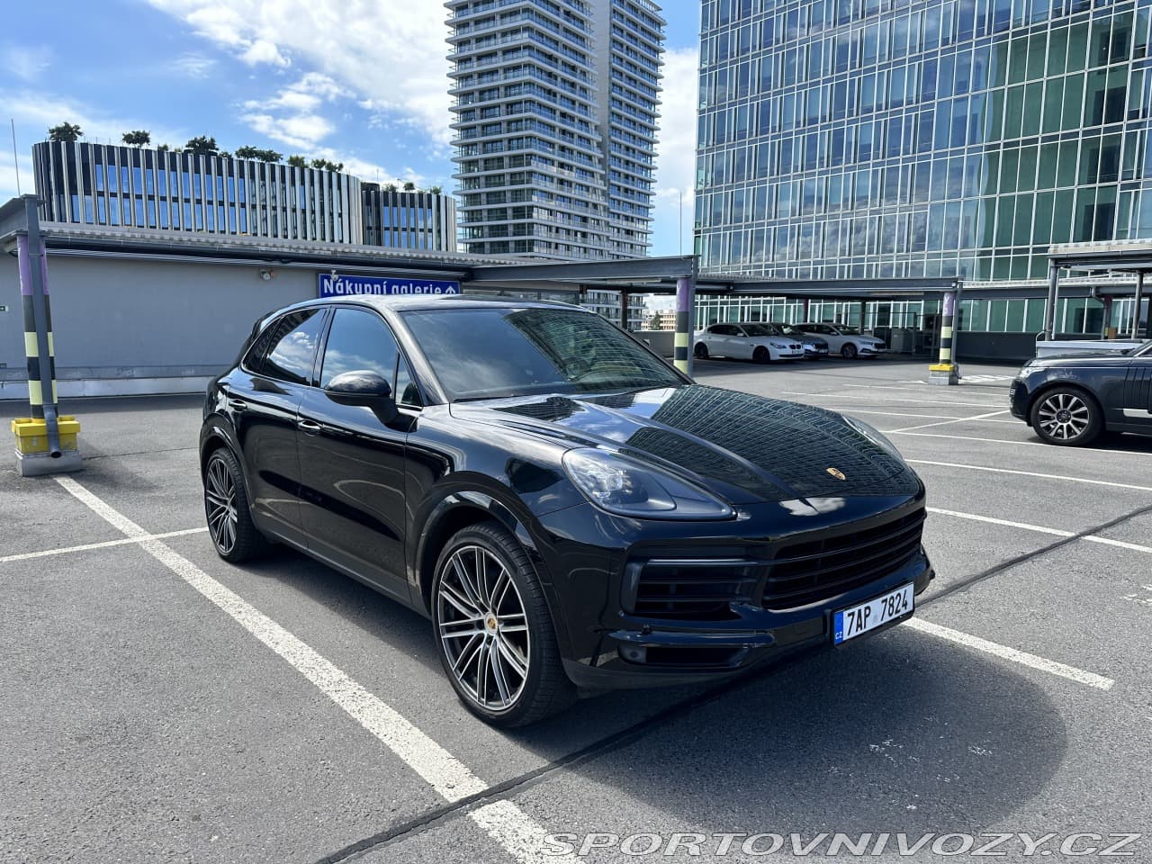 2019 Porsche CAYENNE - 2