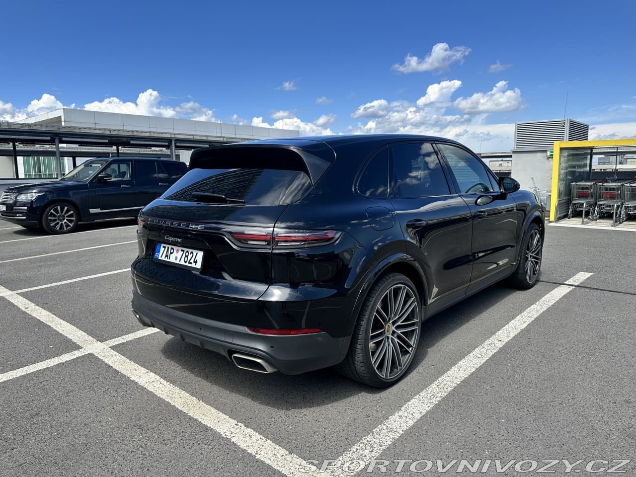 2019 Porsche CAYENNE - 7