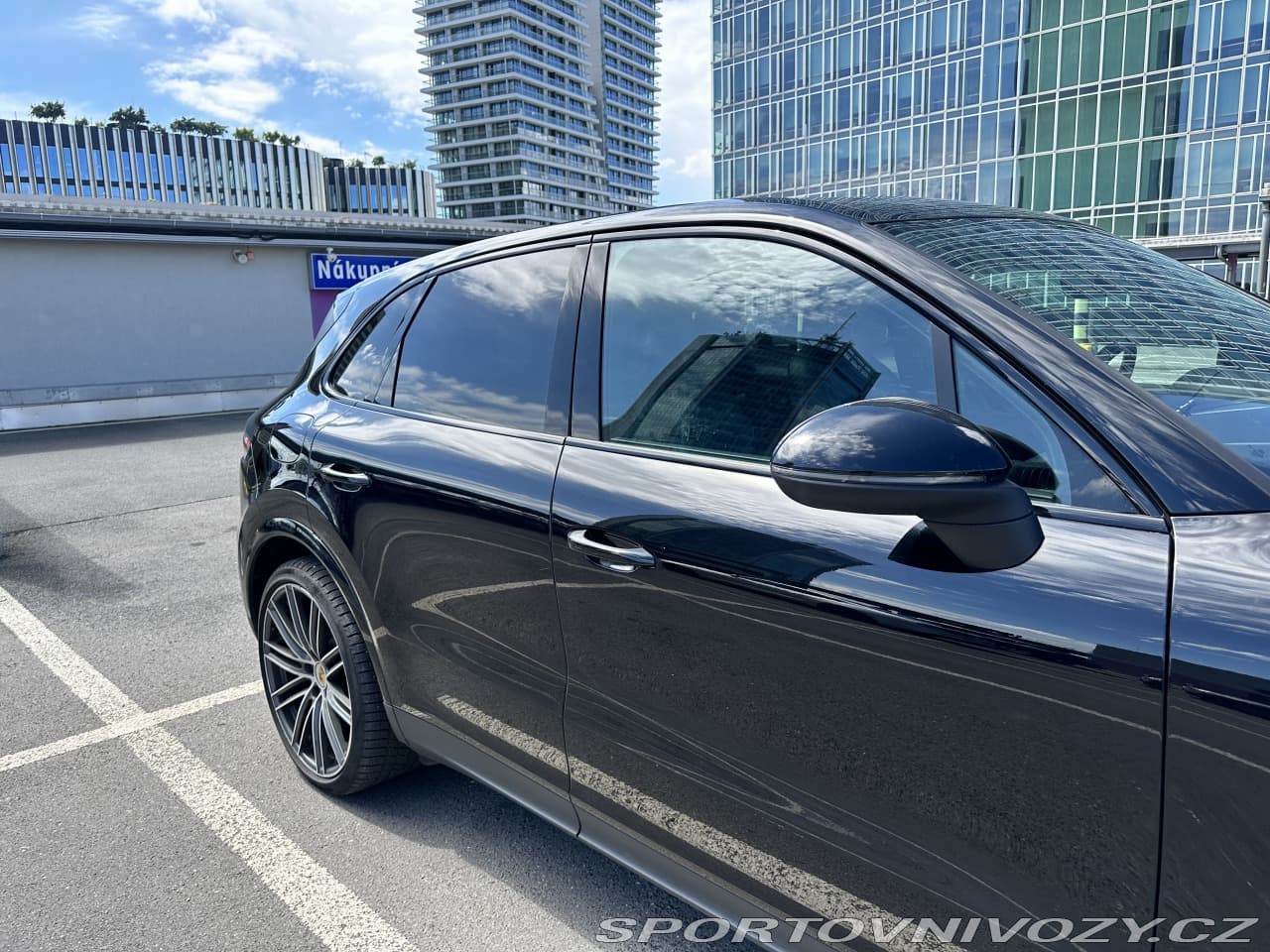 2019 Porsche CAYENNE - 8
