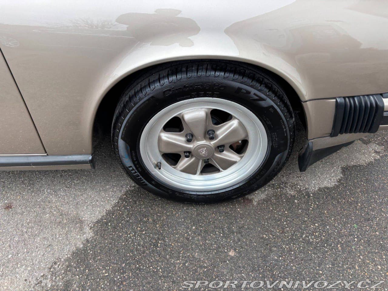 1984 Porsche 911 - 15