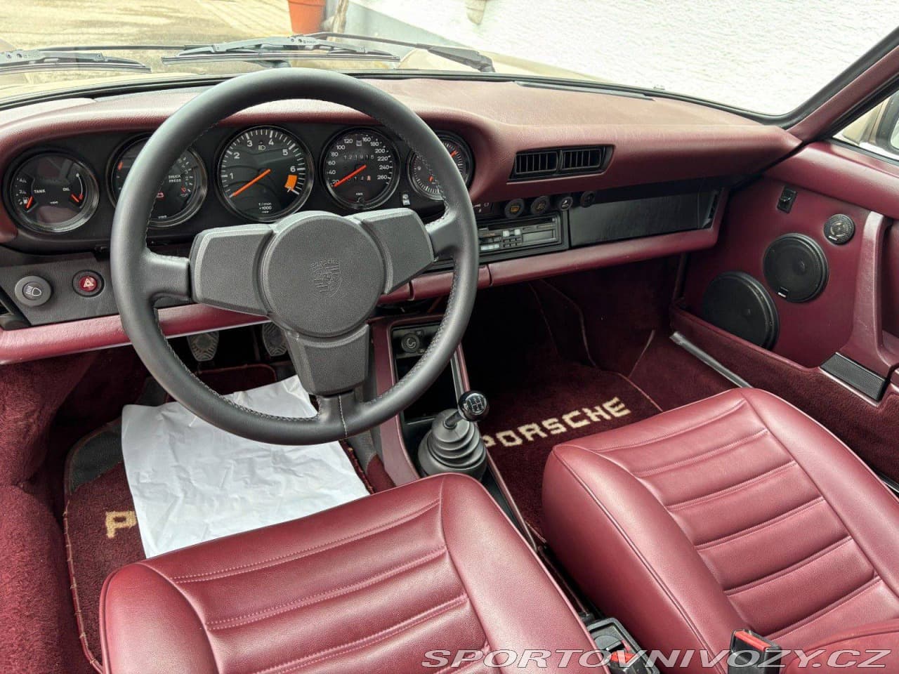 1984 Porsche 911 - 18