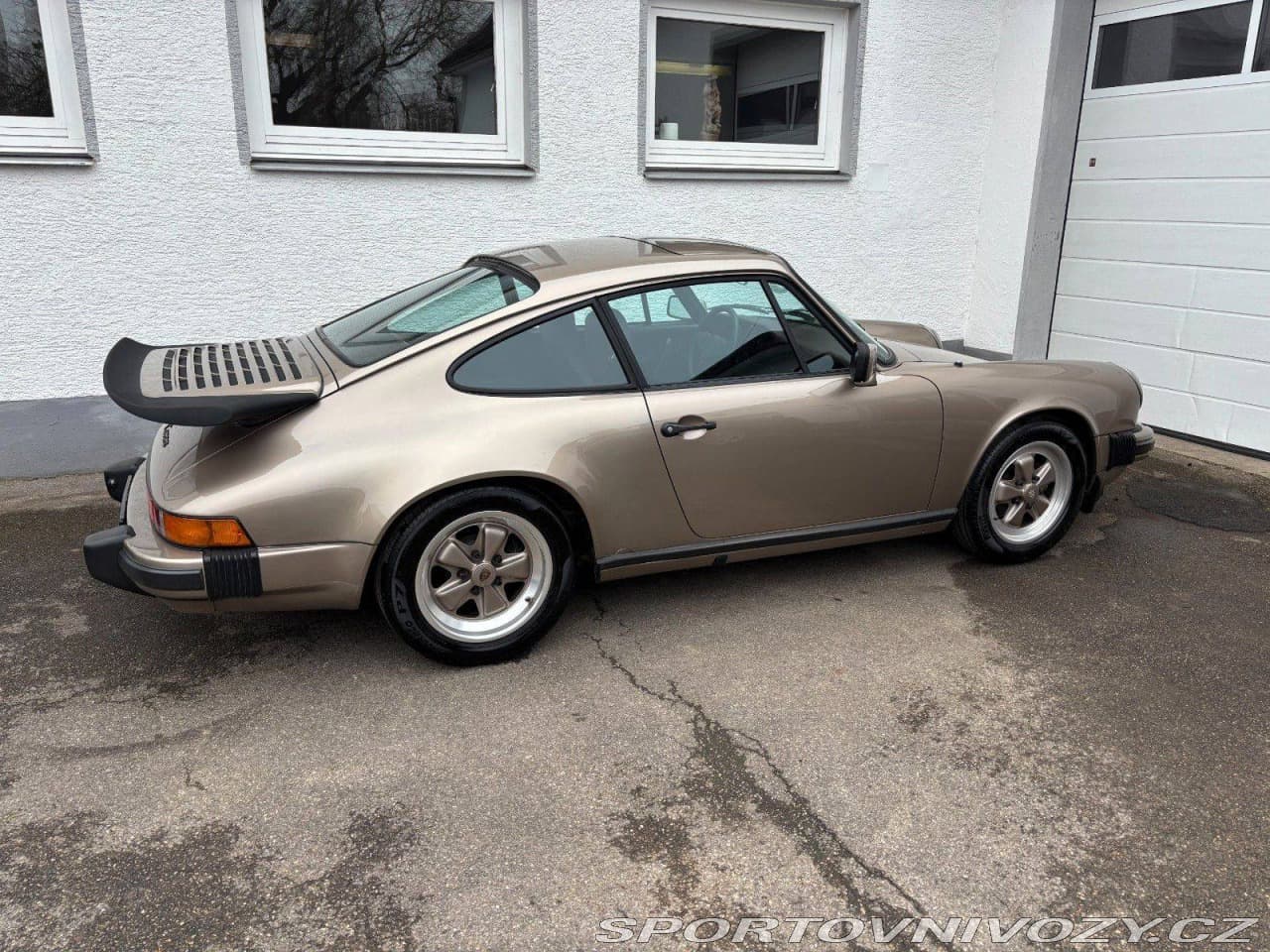 1984 Porsche 911 - 2