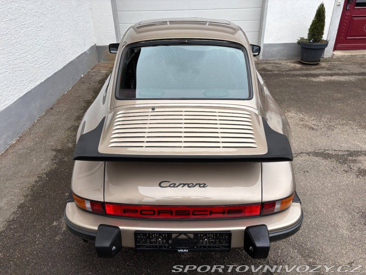 1984 Porsche 911 - 8