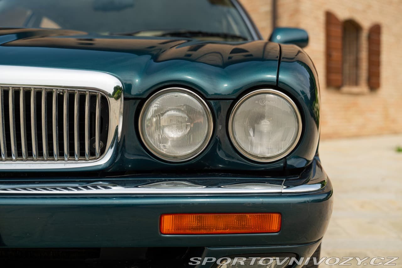 1995 Jaguar XJ - 13