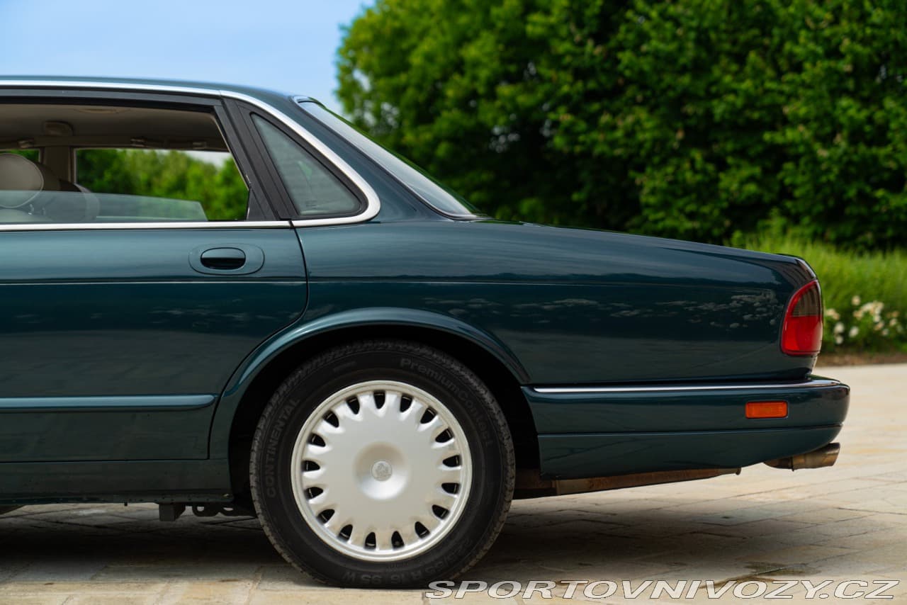 1995 Jaguar XJ - 16