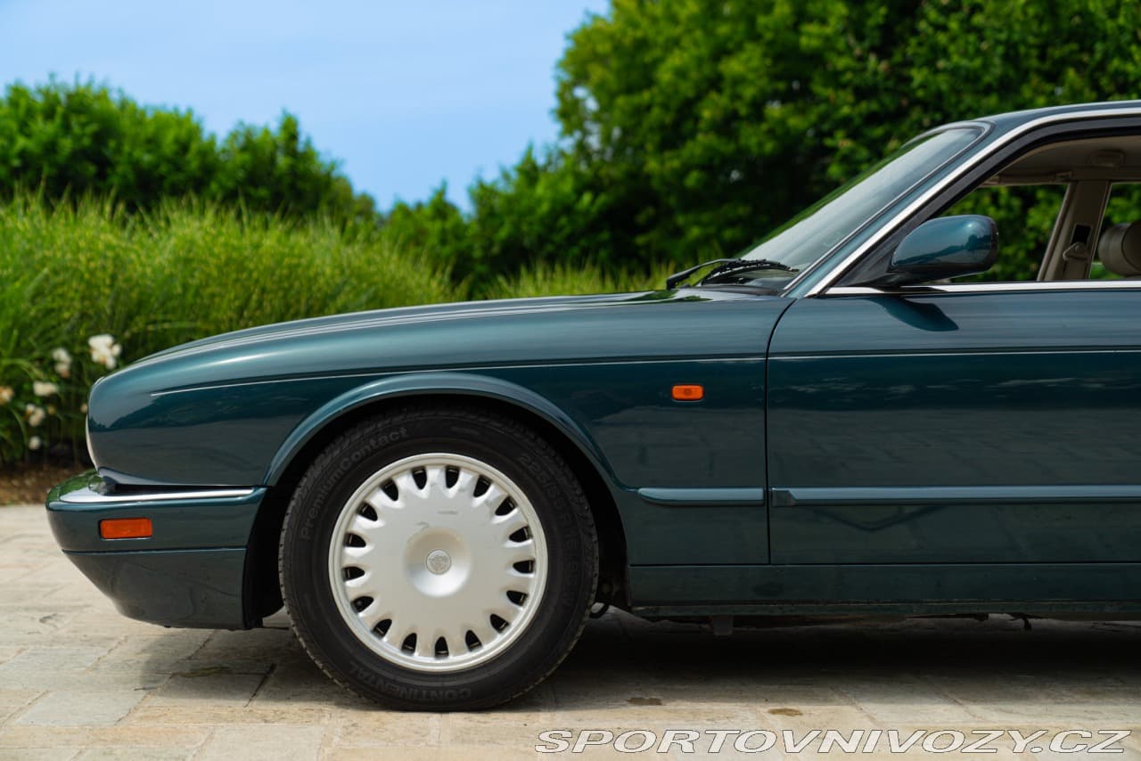 1995 Jaguar XJ - 17