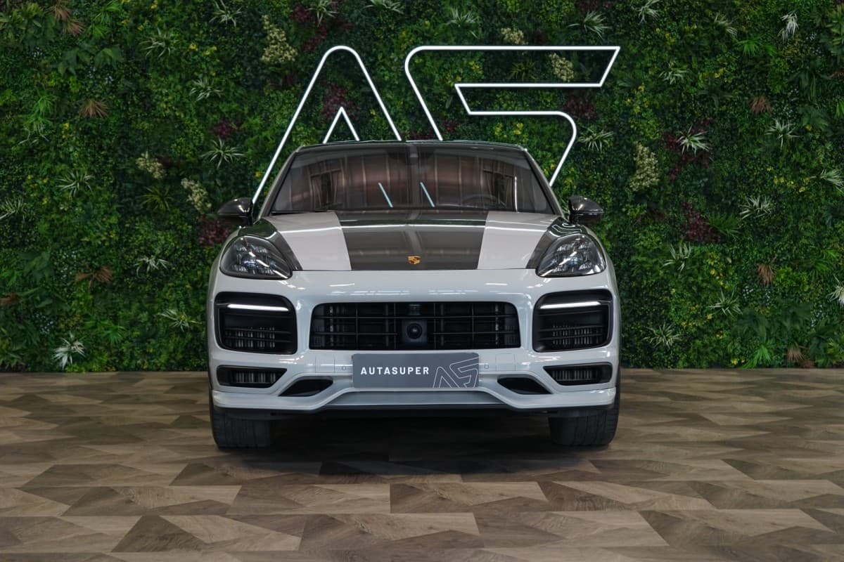 2022 Porsche Cayenne - 3