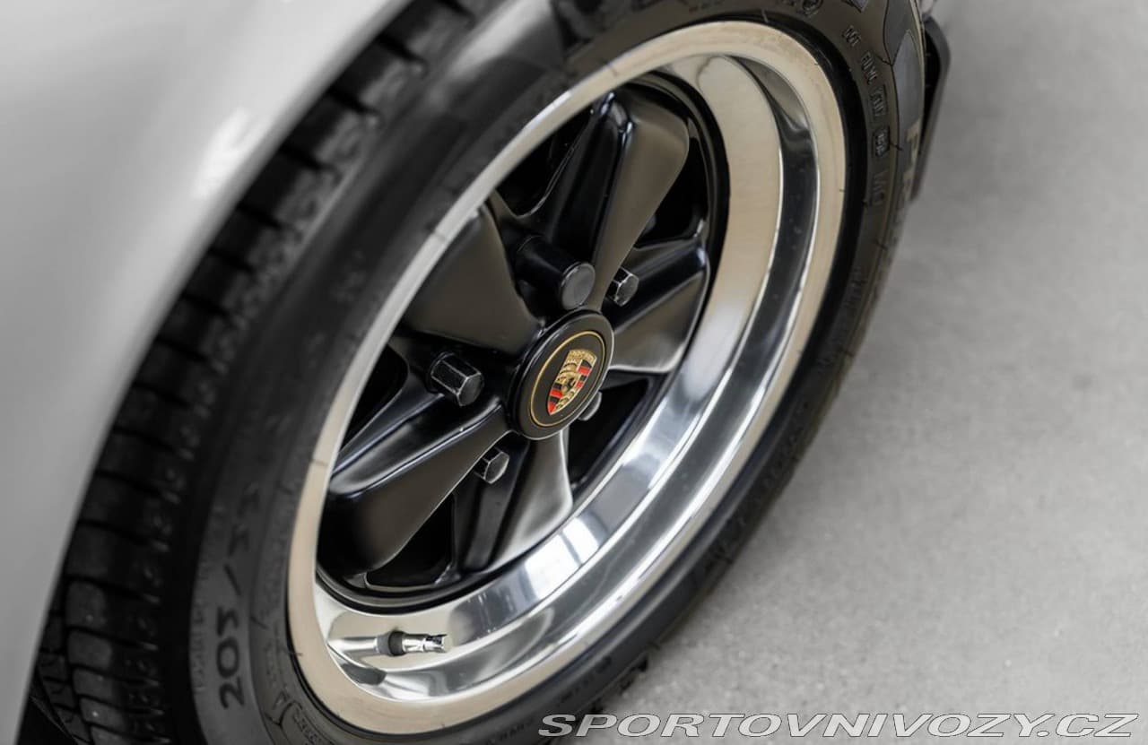 1981 Porsche 911 - 11