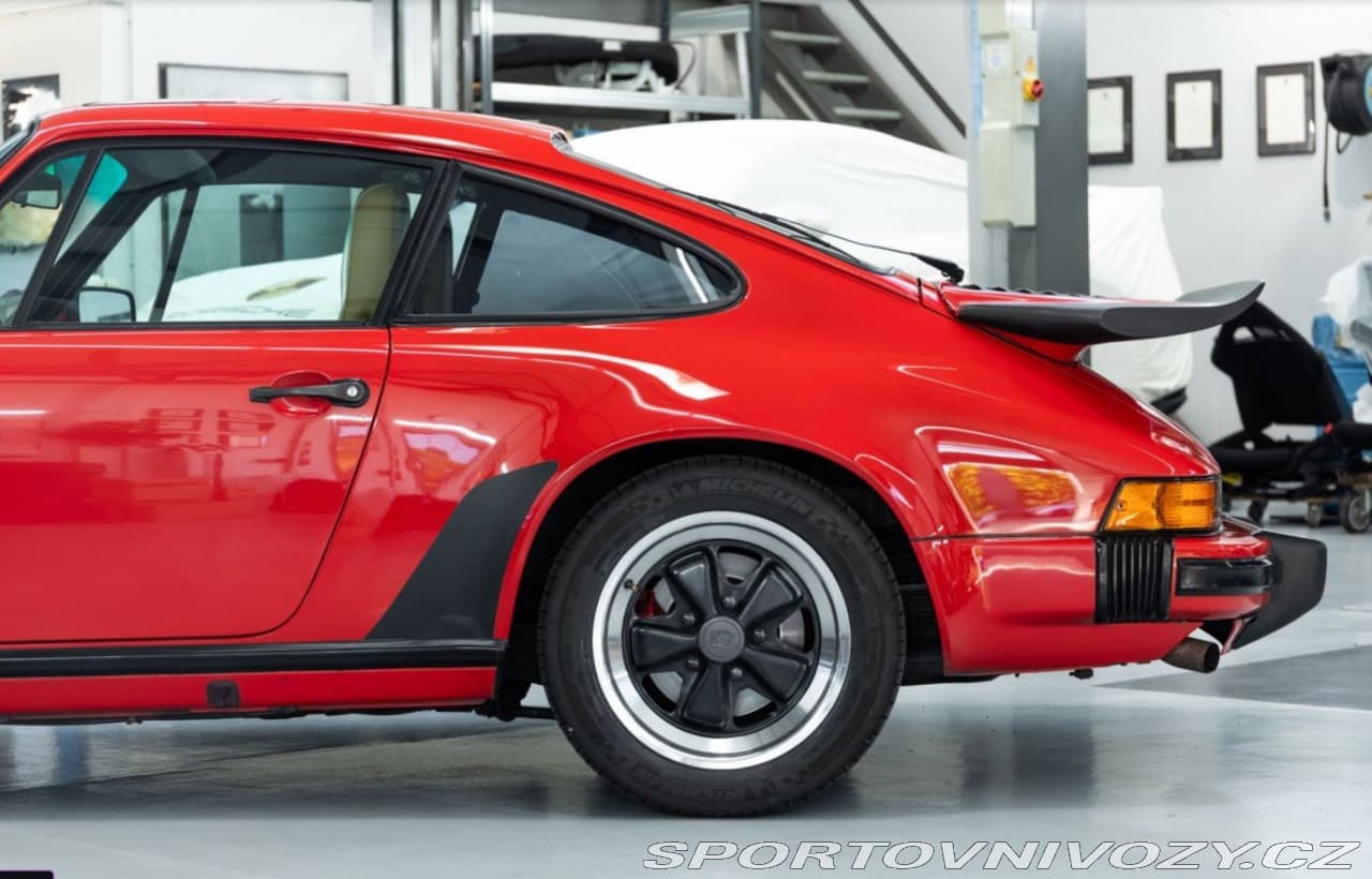 1987 Porsche 911 - 8