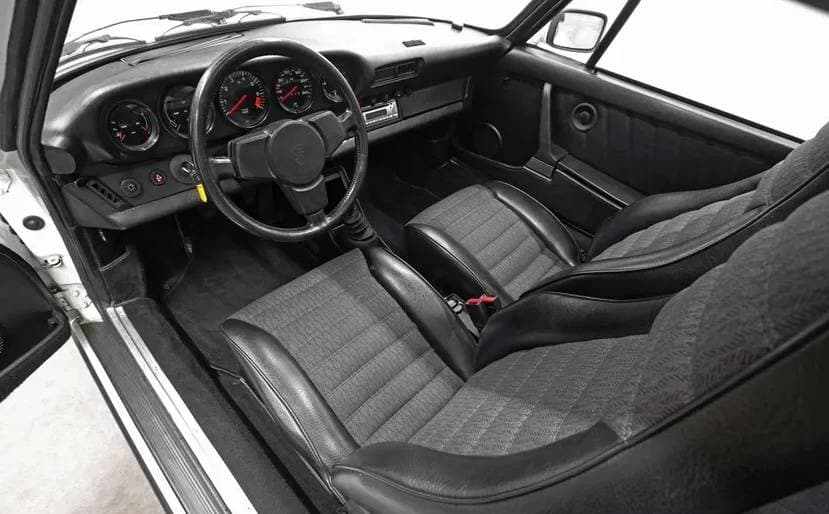 1981 Porsche 911 - 12